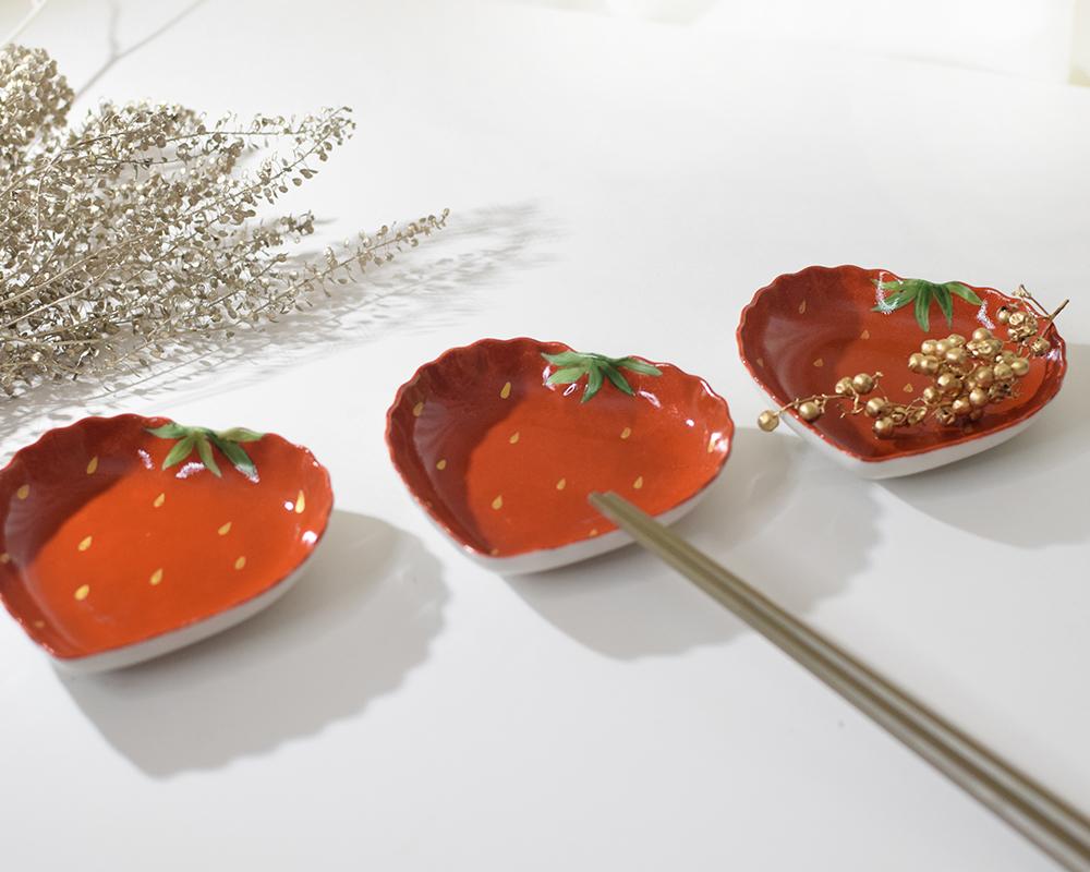 ハートのいちごミニトレイ