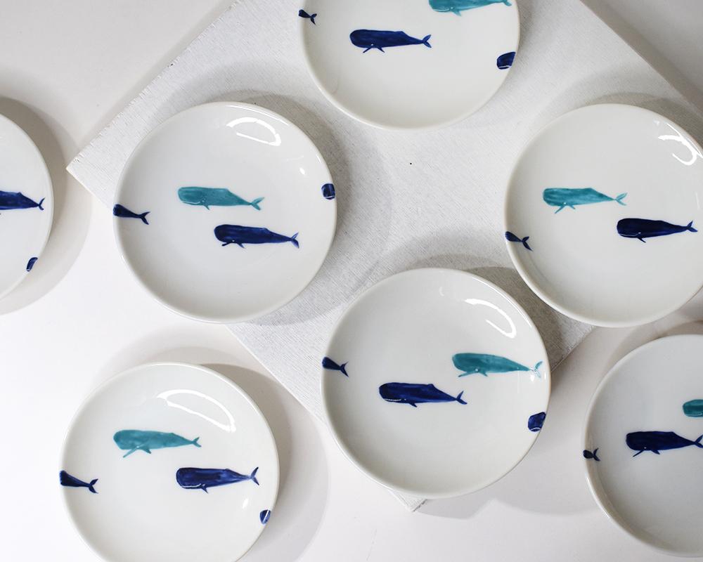 すいすいマッコウくじらの豆皿（単品）1枚目の画像