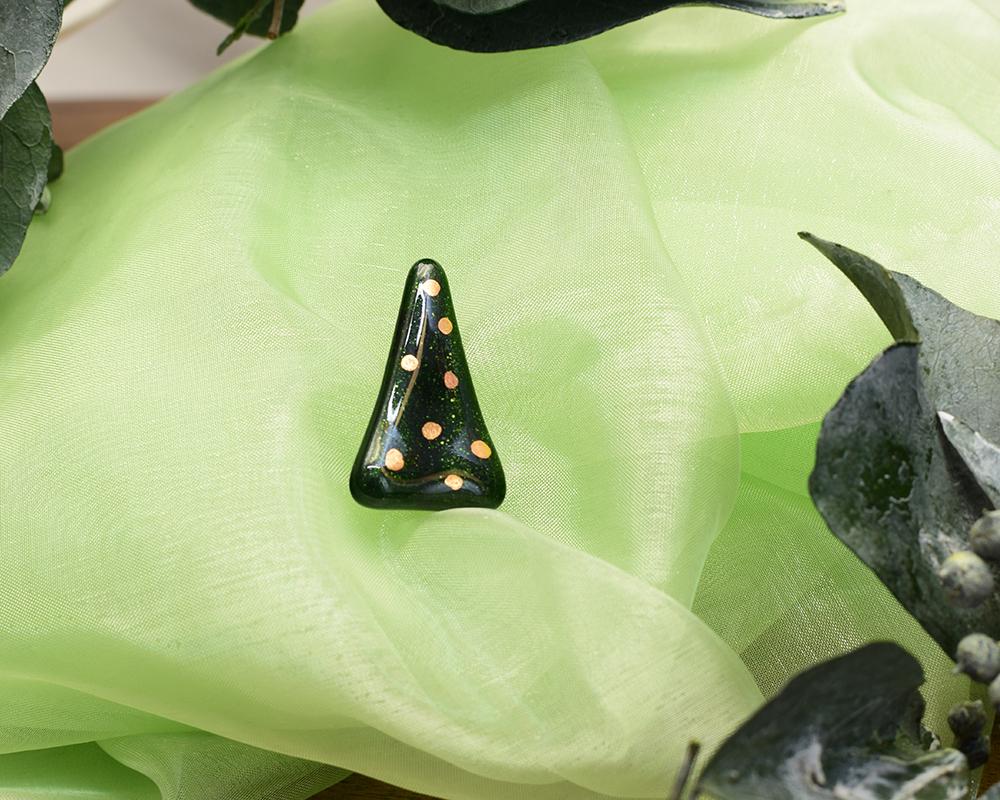 もみの木ガラスのブローチ（水玉） | 6枚目