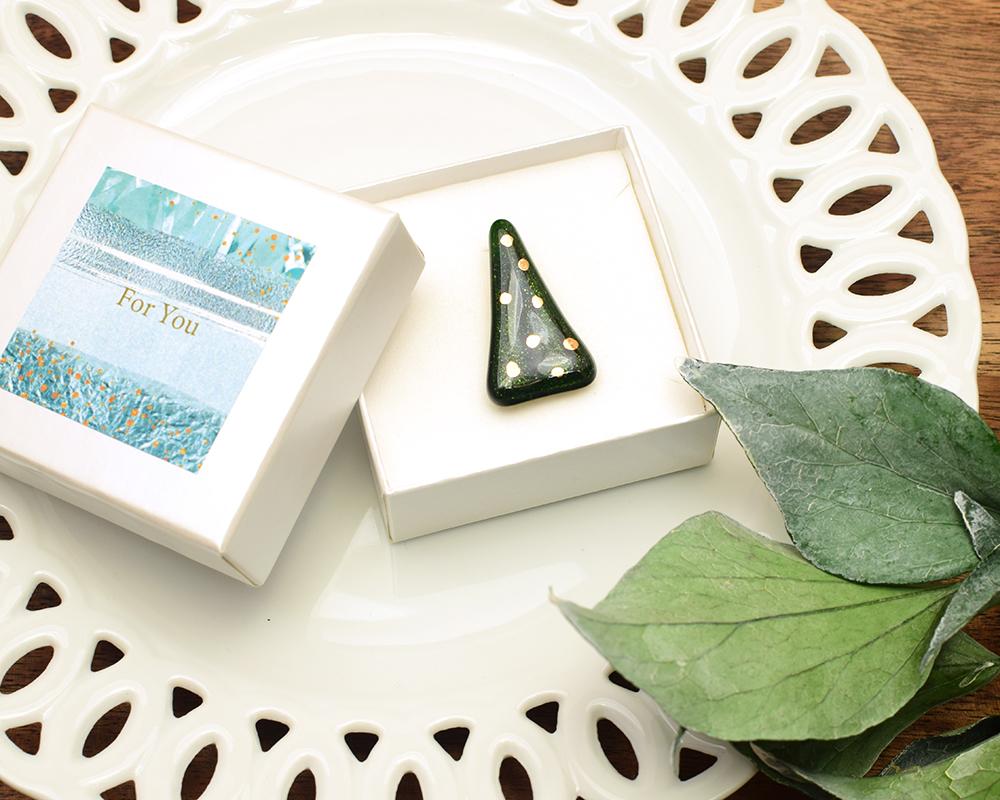 もみの木ガラスのブローチ（水玉） | 9枚目