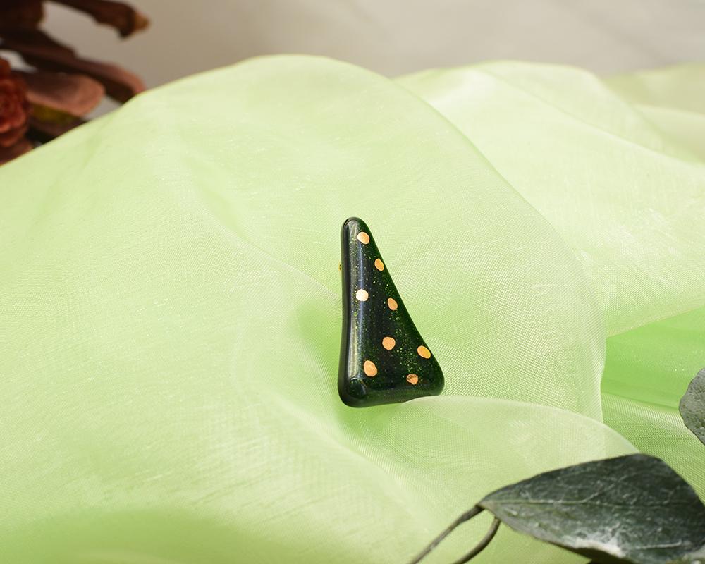 もみの木ガラスのブローチ（水玉） | 4枚目