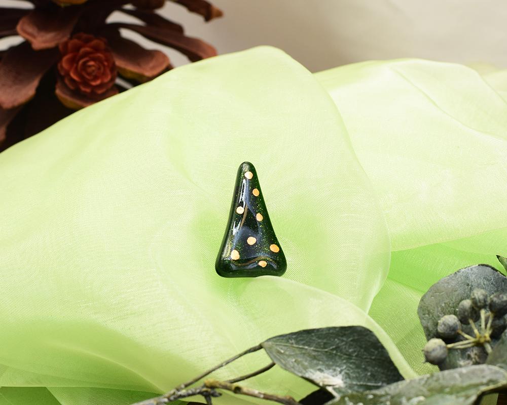 もみの木ガラスのブローチ（水玉） | 3枚目