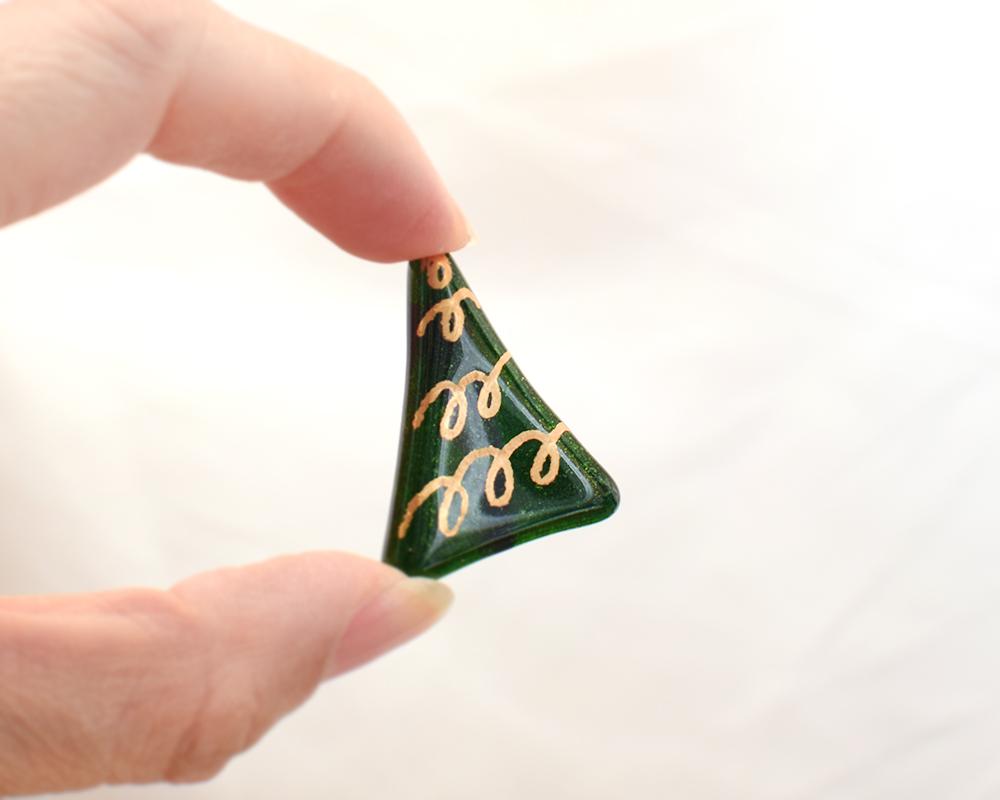 もみの木ガラスのブローチ（ゴールドもよう） | 8枚目