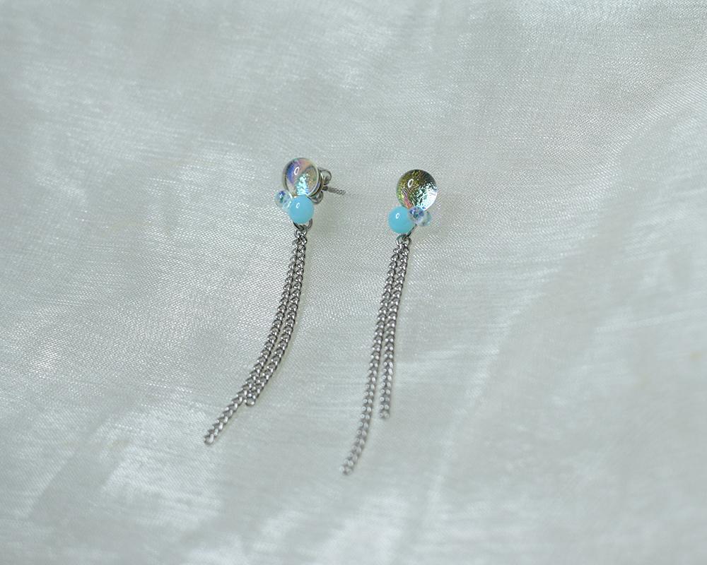 小さなガラス粒ピアス（ターコイズ） | 8枚目