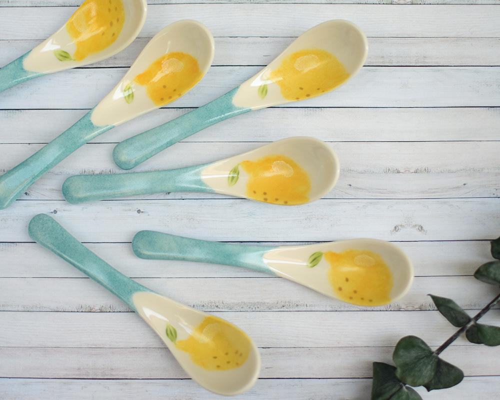 レモン×ブルーのスプーン