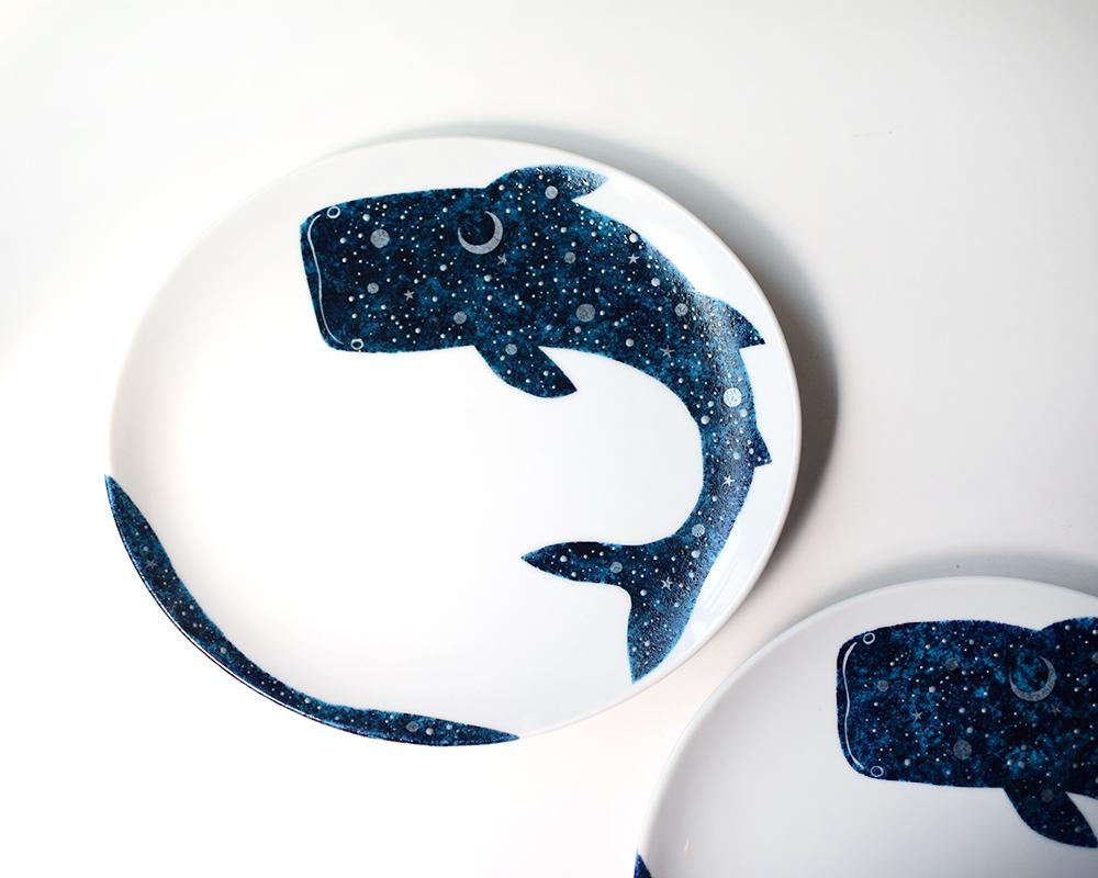 ジンベエザメ〜夜空と三日月楕円平皿（単品）1枚目の画像