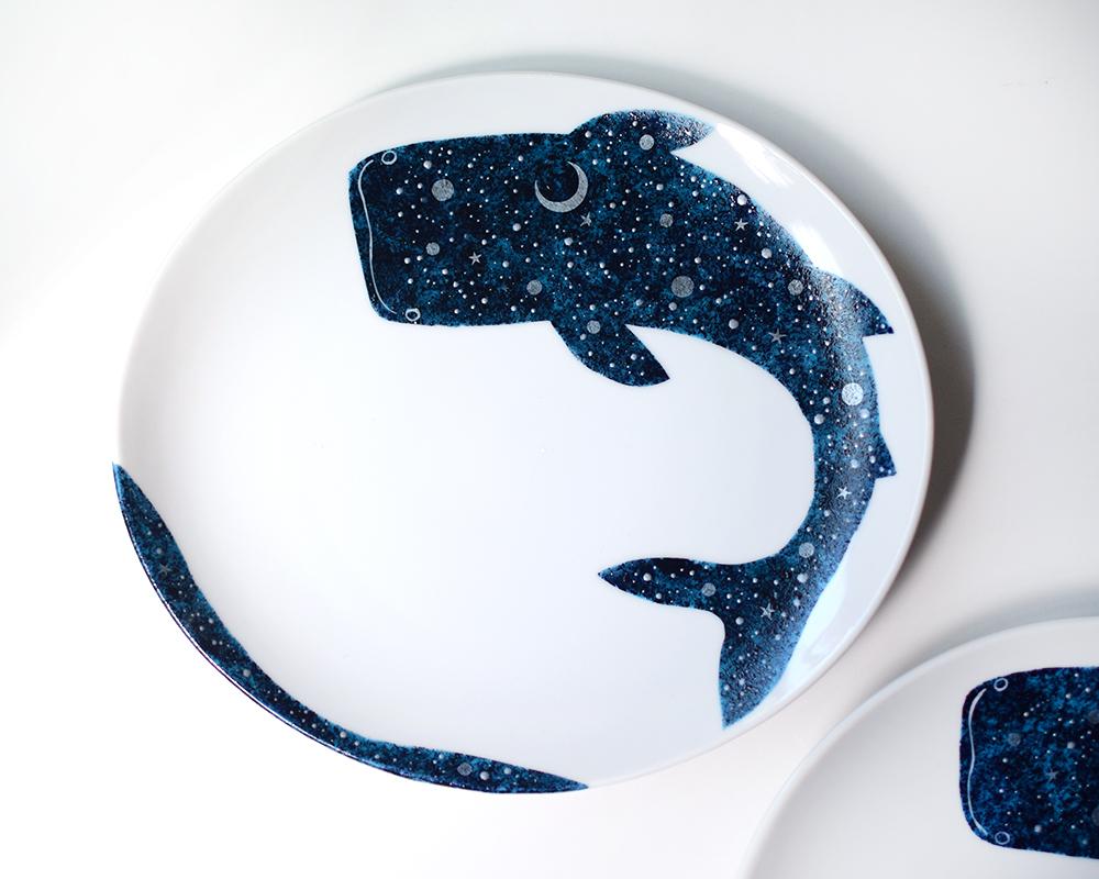 ジンベエザメ〜夜空と三日月楕円平皿（単品） | 2枚目