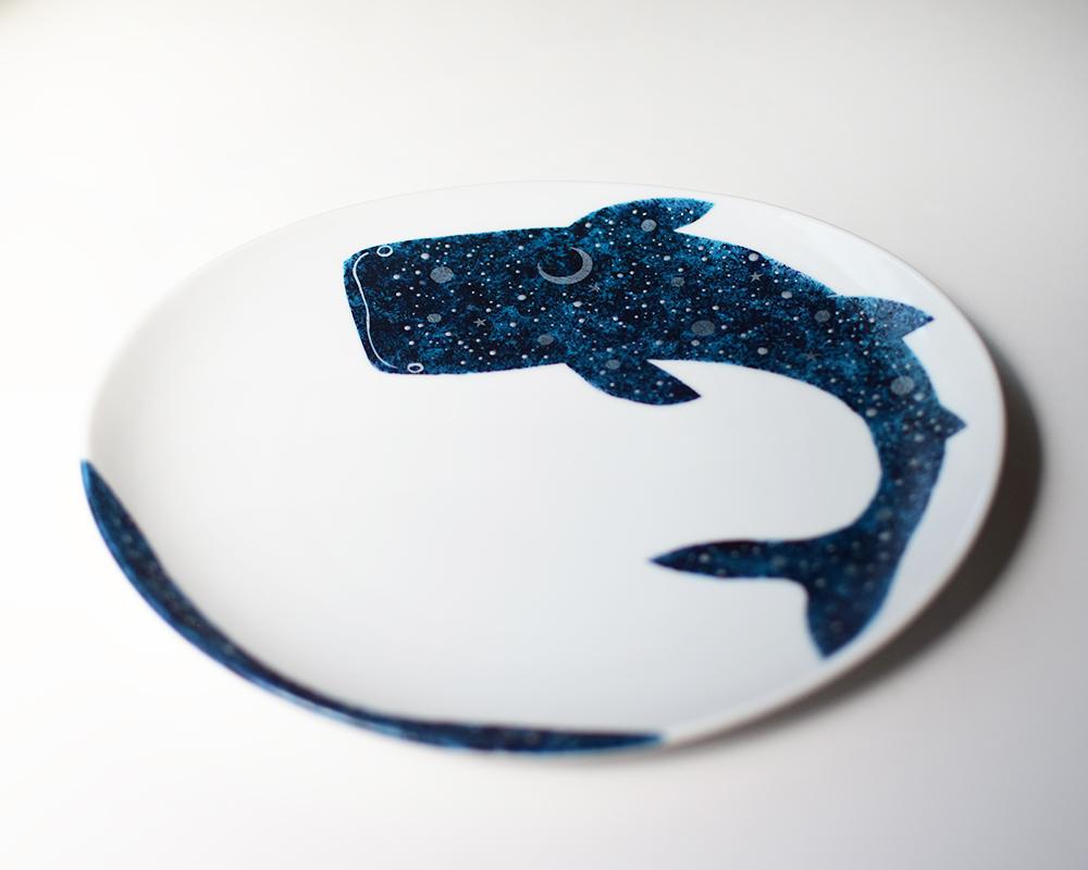 ジンベエザメ〜夜空と三日月楕円平皿（単品） | 4枚目