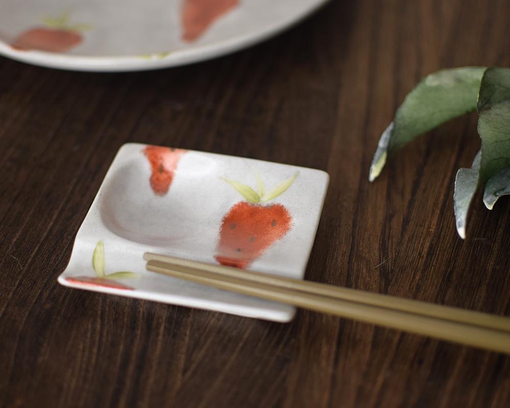 いちご×グレー★小皿付き箸置き（単品）