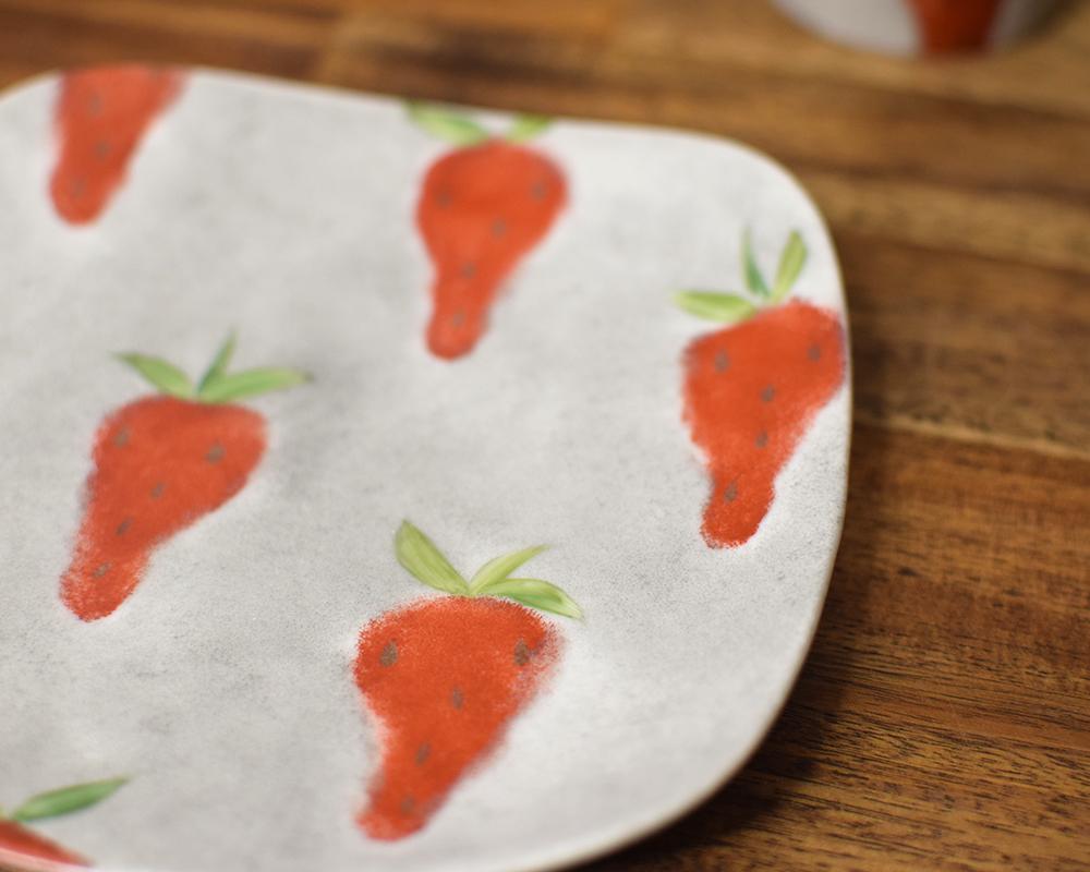 いちご×グレーの四角皿15㎝ | 8枚目