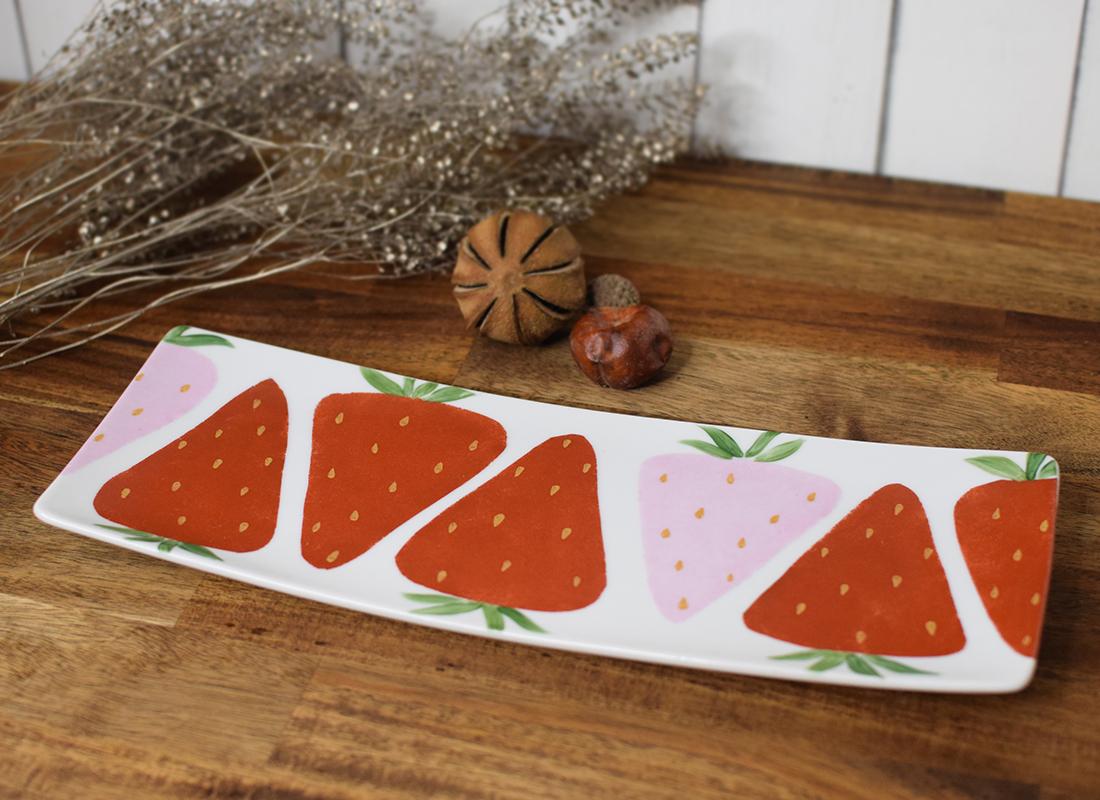 レトロないちご長角皿L