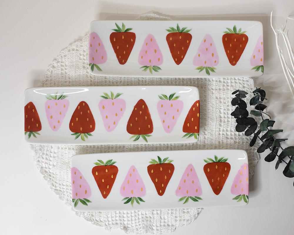 レトロないちご長角皿M1枚目の画像