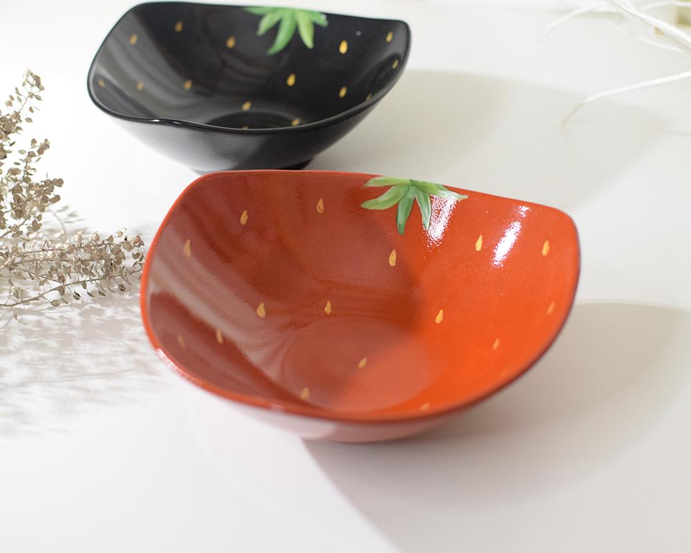 森のいちごの三角深ボウルＭ1枚目の画像