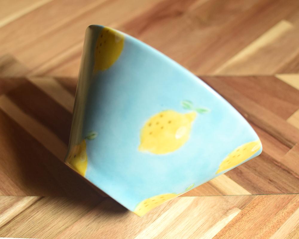 レモン×ブルーの大きい鉢 | 7枚目