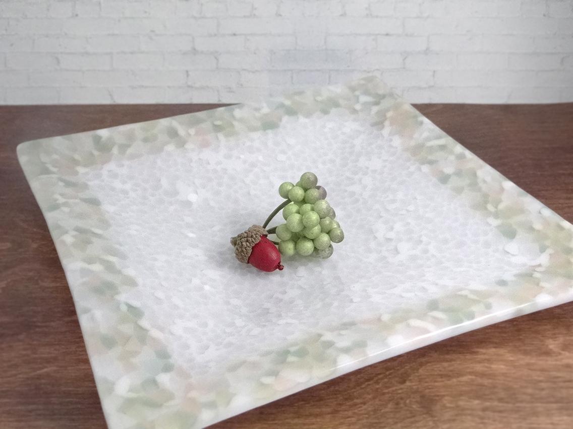 淡色モザイク・ガラスの角皿 | 4枚目